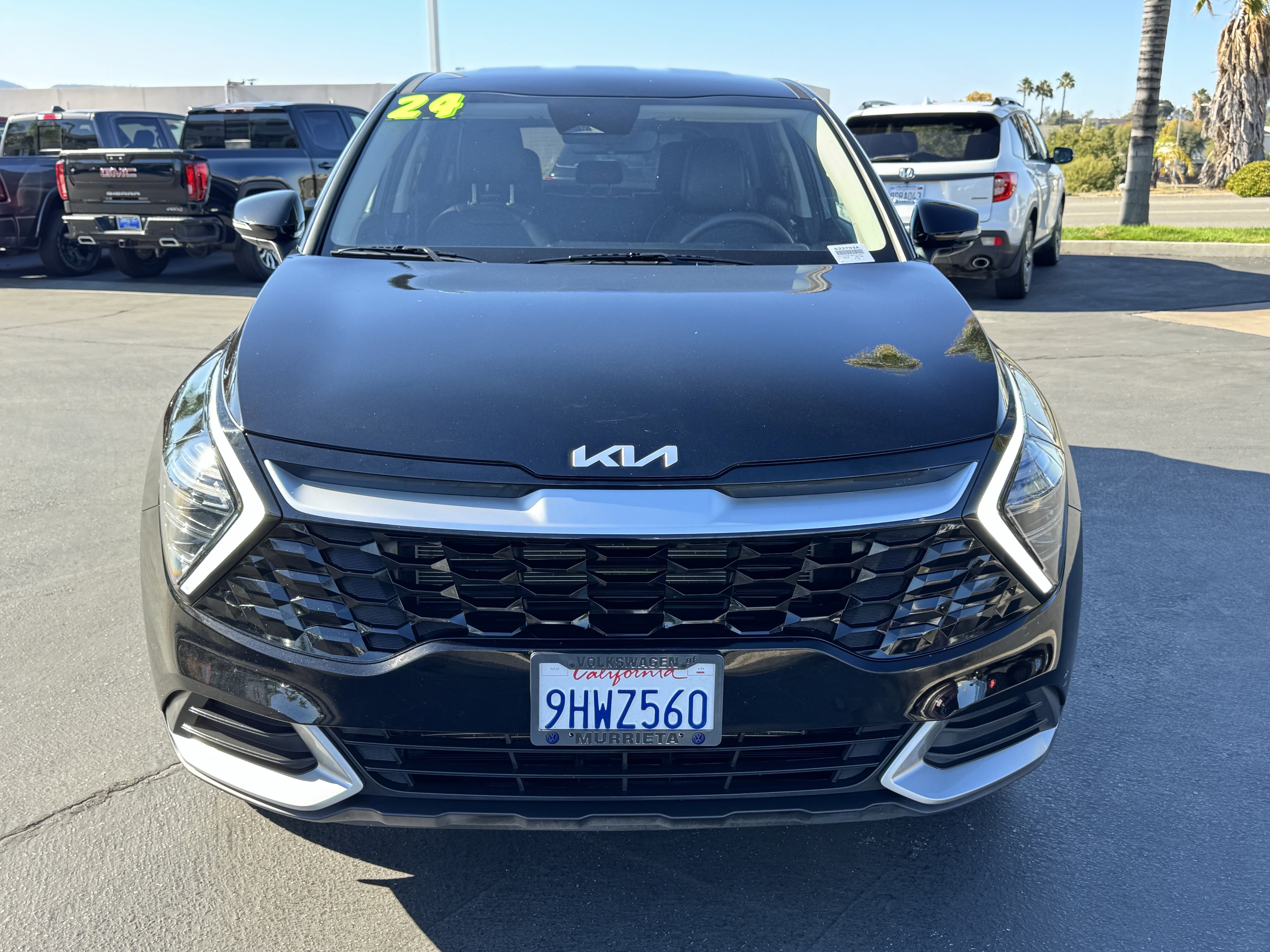 Used 2024 Kia Sportage EX image 3