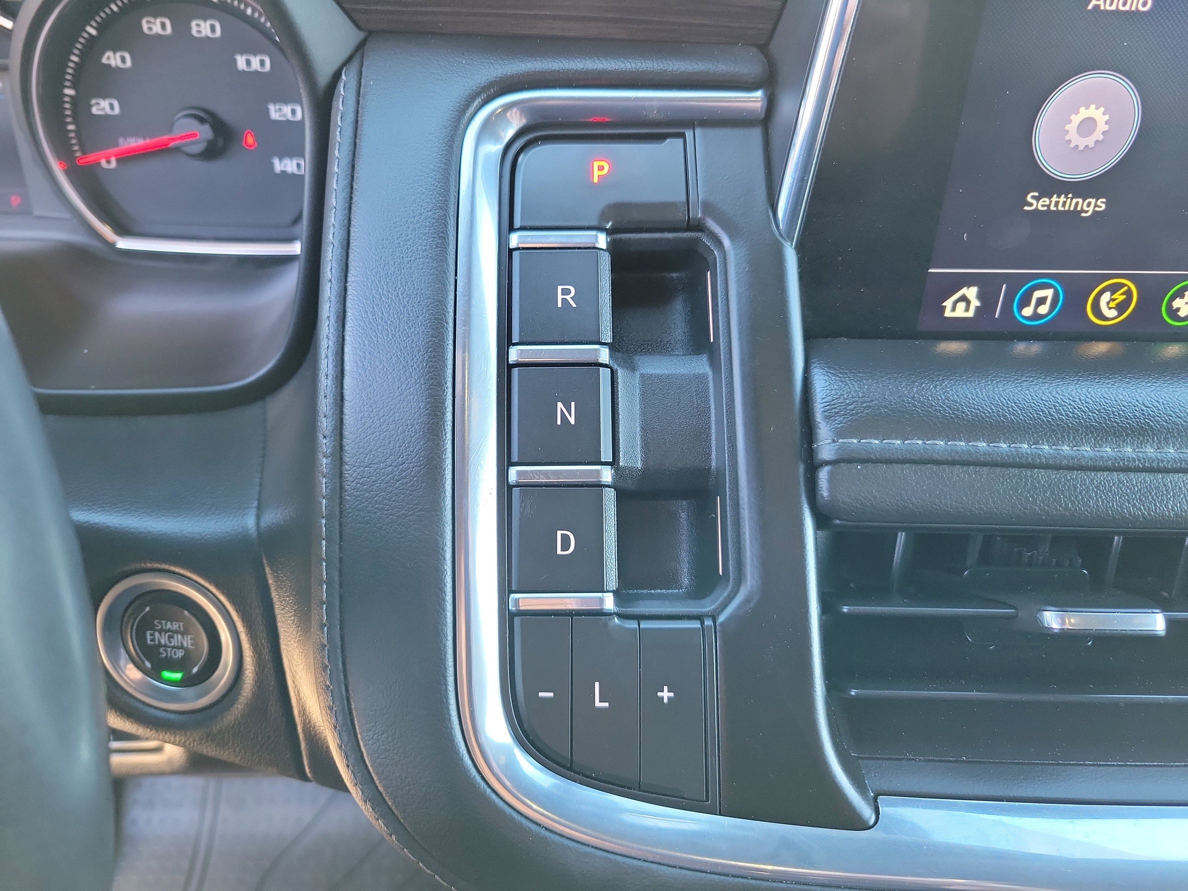 Used 2021 Chevrolet Tahoe Z71 image 14