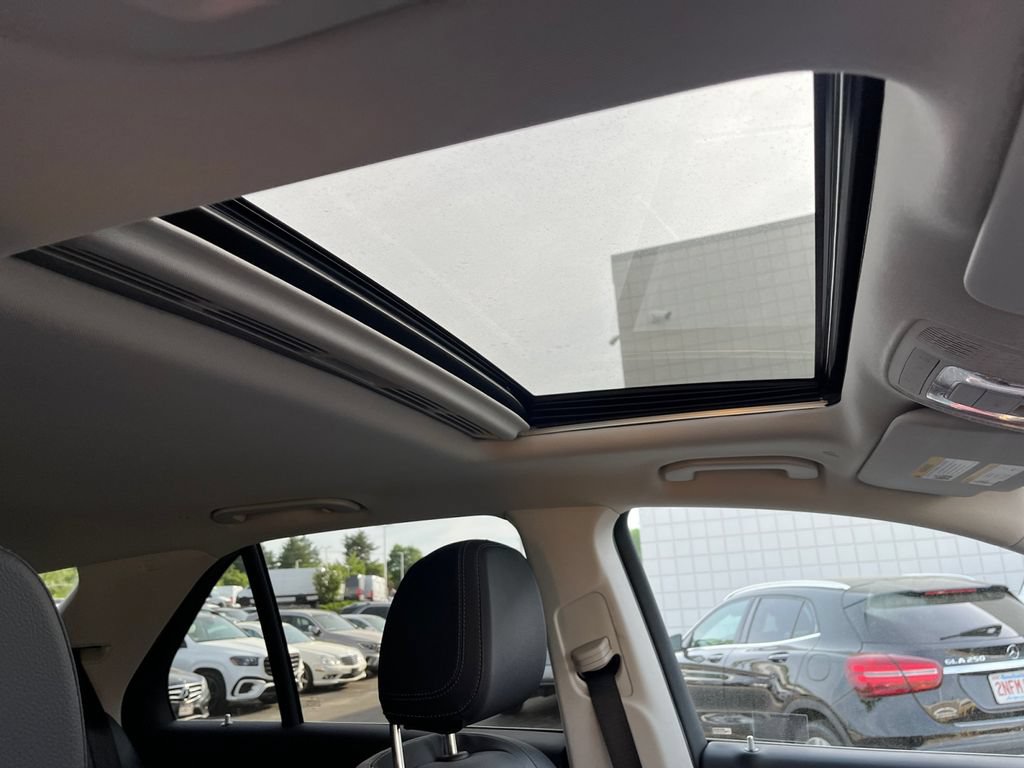 Used 2024 Mercedes-Benz GLE 450e 4MATIC image 17