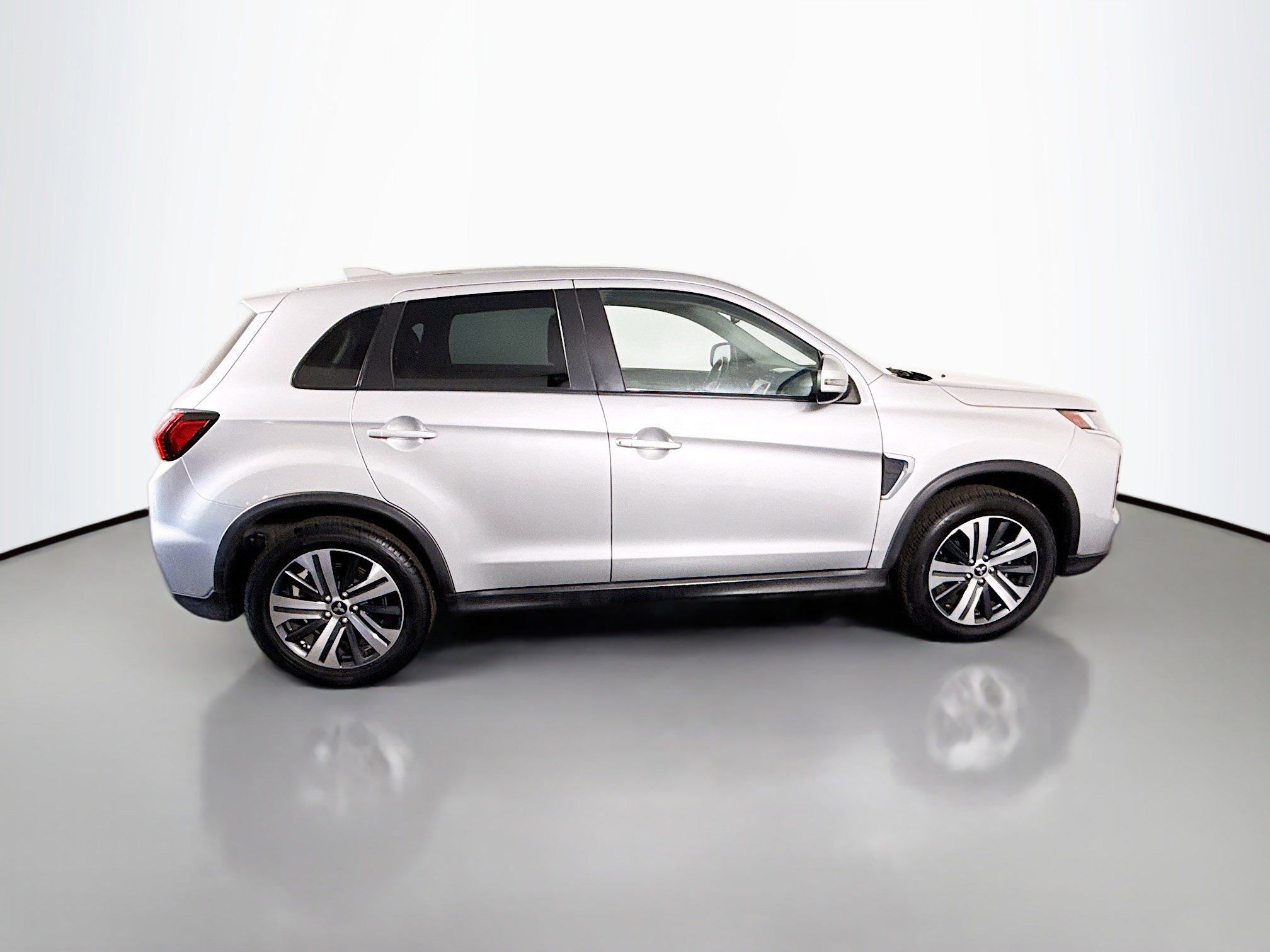 Used 2022 Mitsubishi Outlander Sport LE image 11