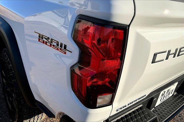 Used 2024 Chevrolet Colorado Trail Boss w/ Safety Package image 22