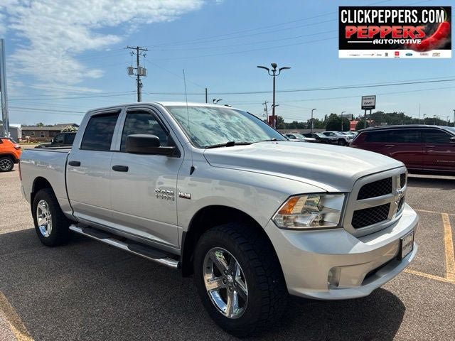 Used 2017 RAM 1500 Express AWD/4WD image 7