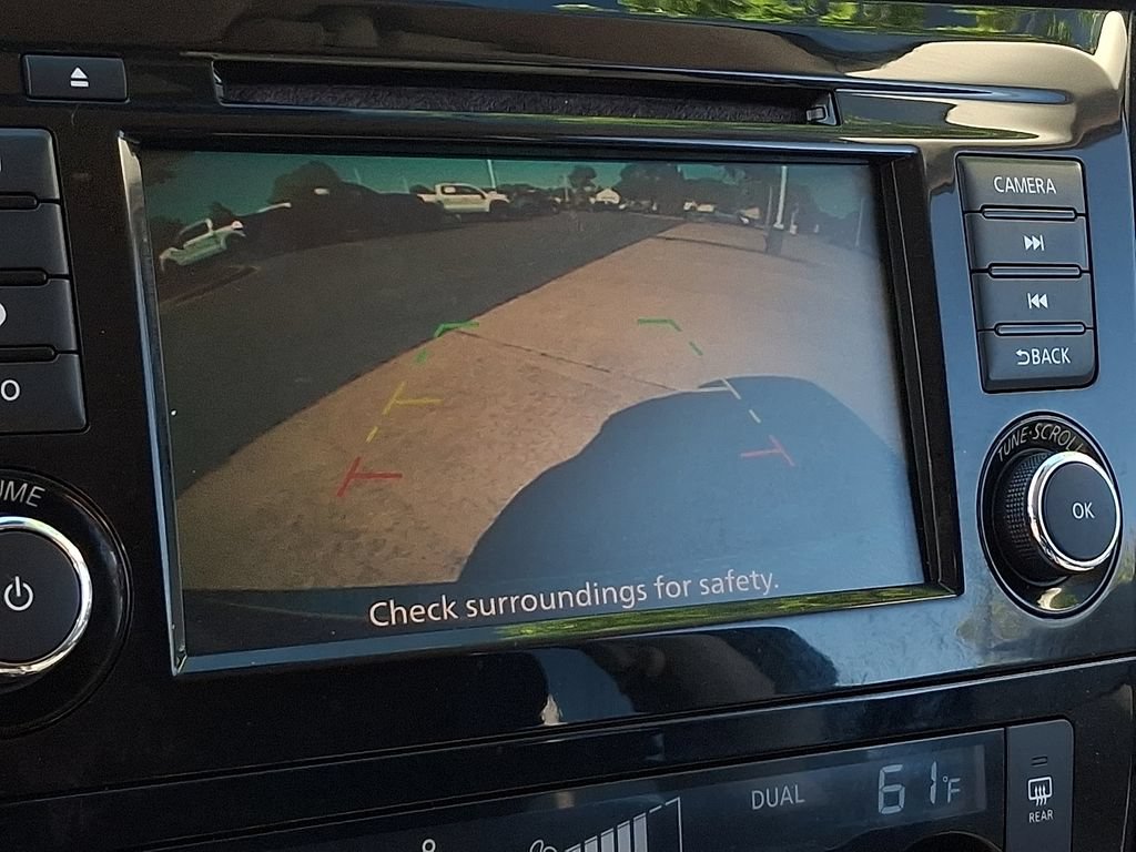 Used 2020 Nissan Rogue SV FWD image 17