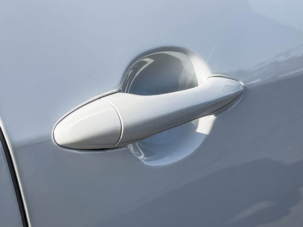 Used 2016 Kia Forte LX image 12