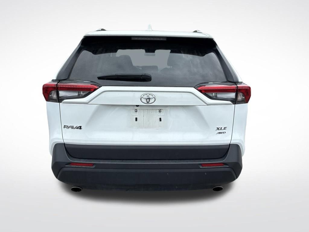 Used 2024 Toyota RAV4 XLE AWD/4WD image 6