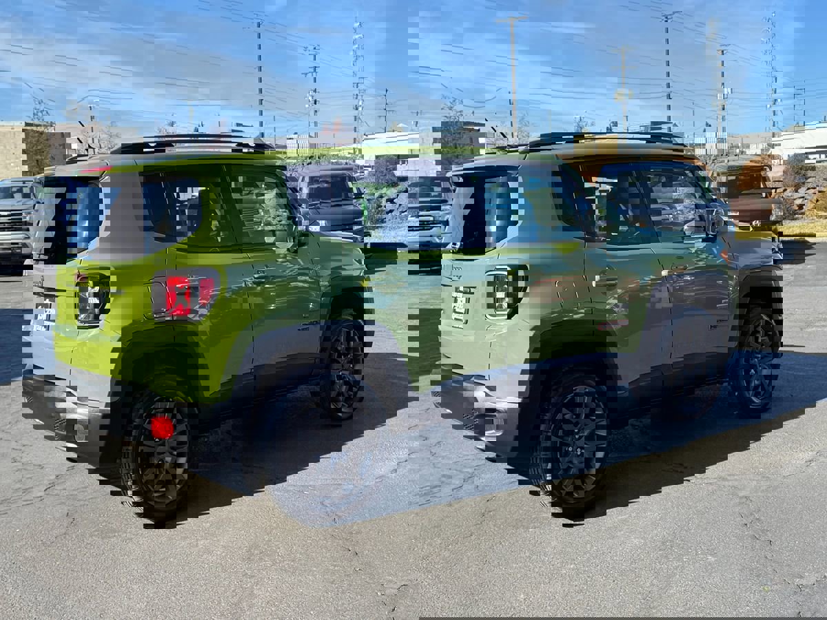 Used 2016 Jeep Renegade 75th Anniversary AWD/4WD image 10