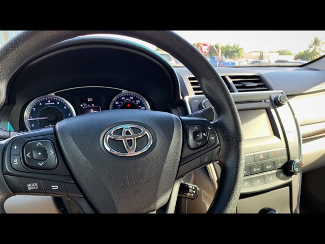 Used 2016 Toyota Camry LE FWD image 9