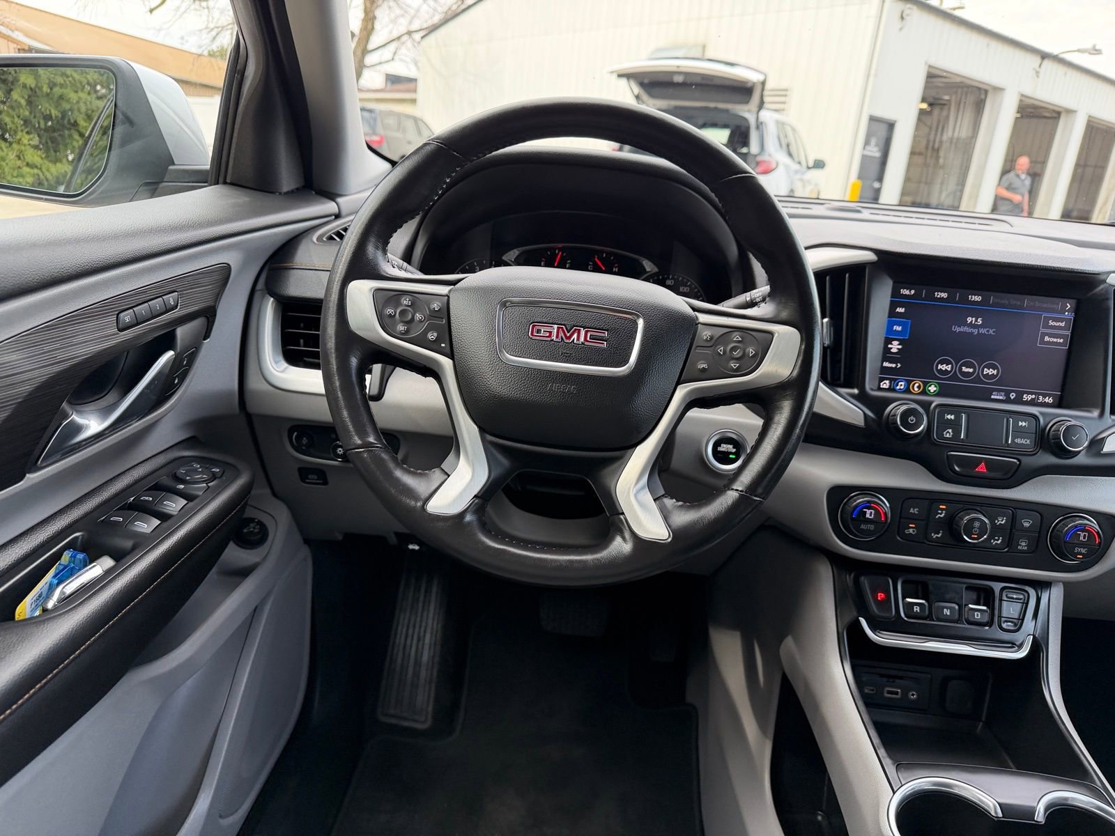 Used 2020 GMC Terrain SLT w/ Preferred Package image 13