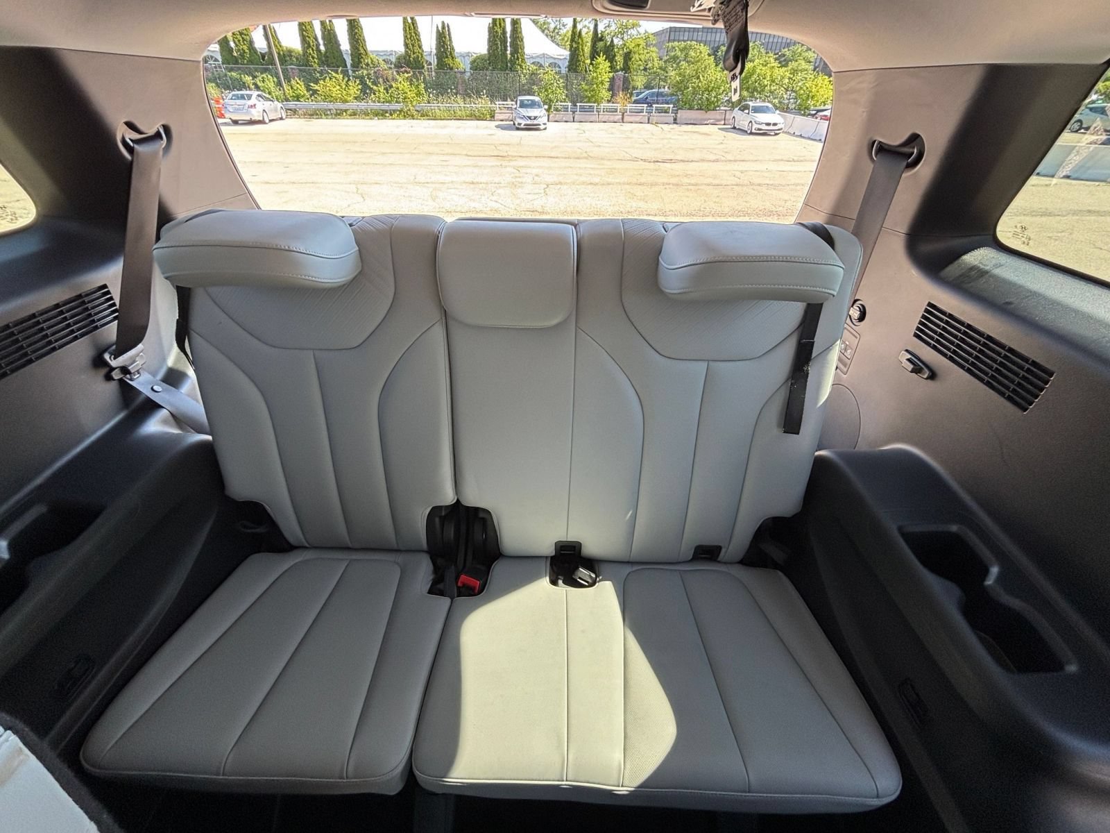 Used 2025 Hyundai Palisade SEL AWD/4WD image 32