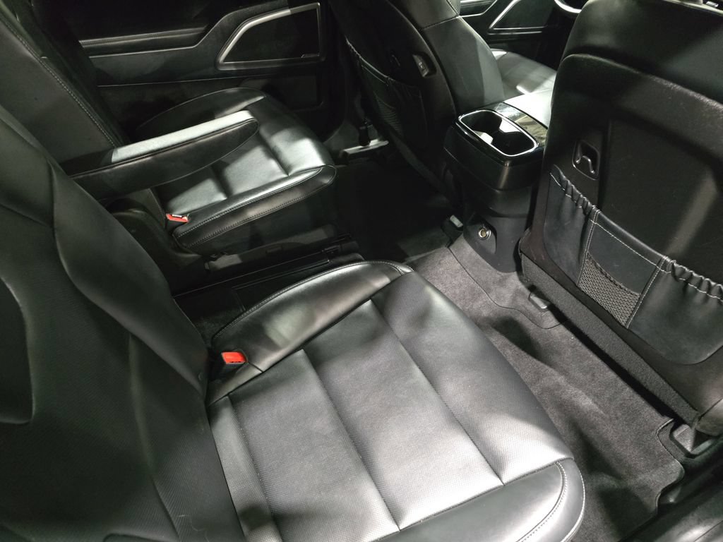 Used 2025 Kia Telluride S AWD/4WD image 11