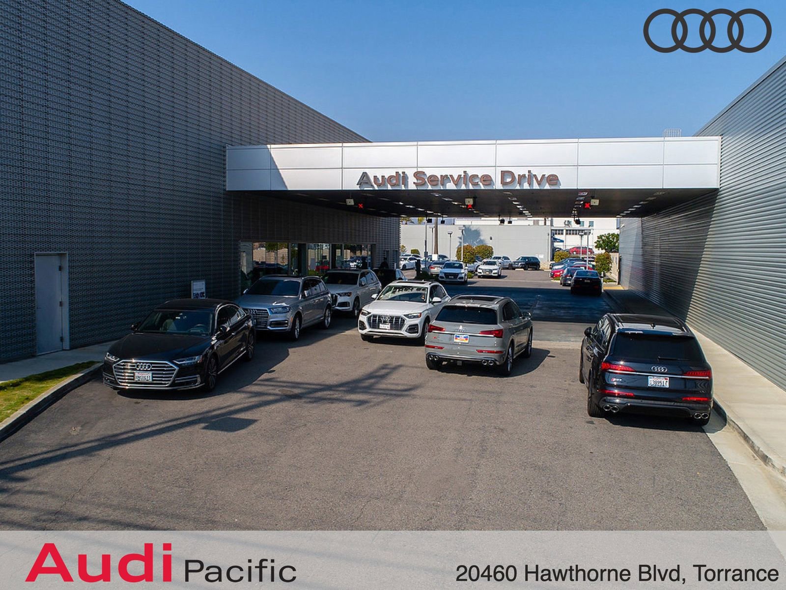 Used 2022 Audi Q8 Prestige image 3