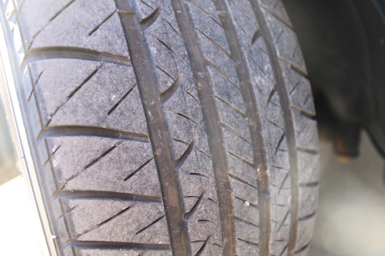 Used 2014 MAZDA MAZDA3 i Sport image 15