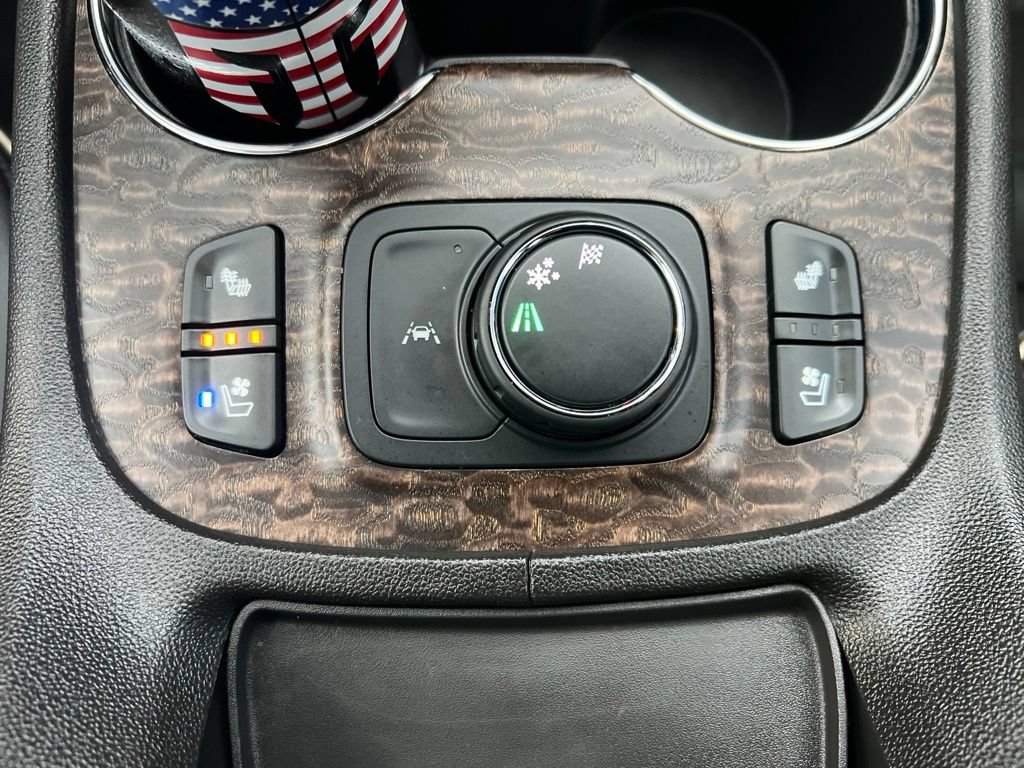 Used 2023 GMC Acadia Denali w/ Denali Technology Package FWD image 13