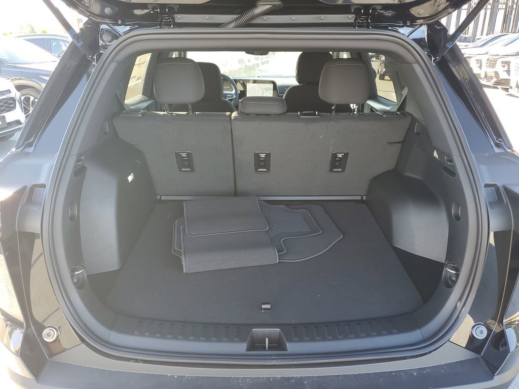 New 2026 Chevrolet Equinox LT w/ Safety and Technology Package image 8