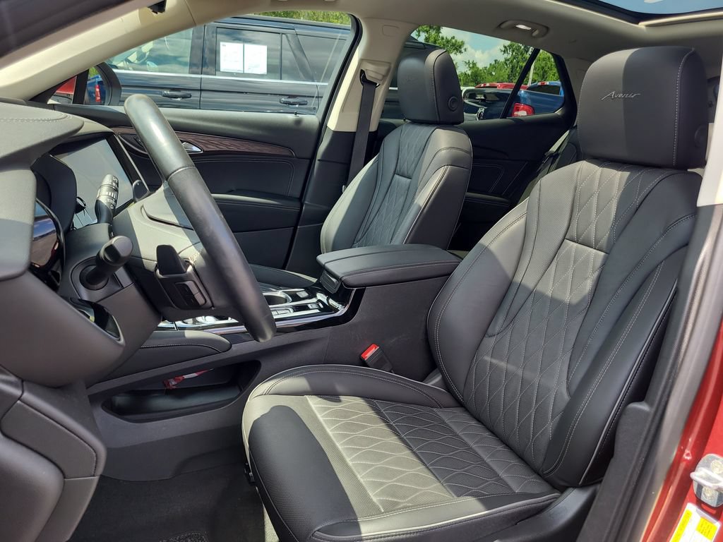 Used 2023 Buick Envision Avenir AWD/4WD image 18