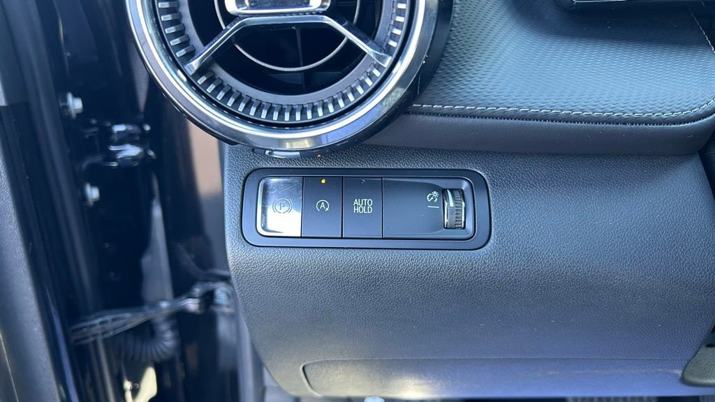 Used 2025 Chevrolet Equinox LT image 27