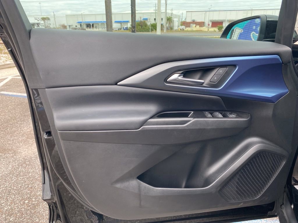 Used 2024 Chevrolet Equinox EV LT image 10