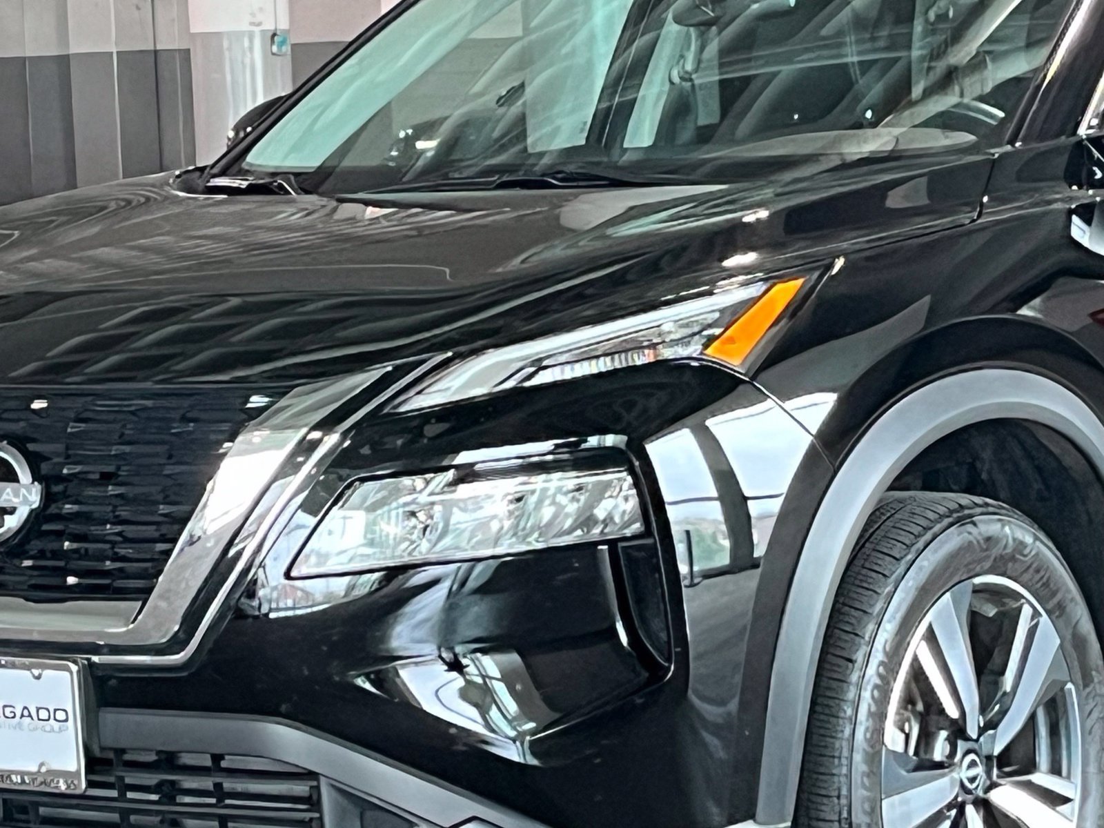 Used 2023 Nissan Rogue SL AWD/4WD image 5