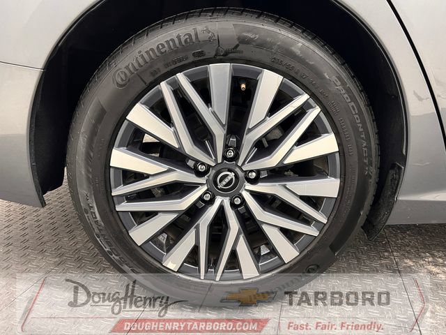 Used 2025 Nissan Altima 2.5 SV FWD image 18