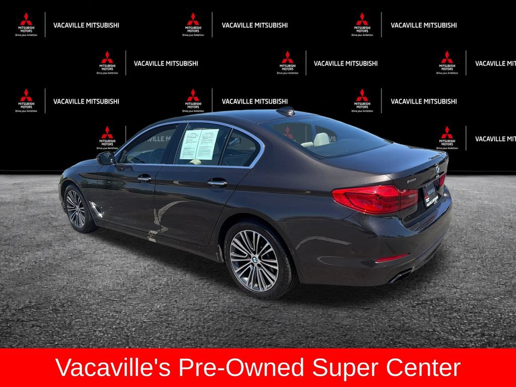 Used 2017 BMW 540i RWD image 3