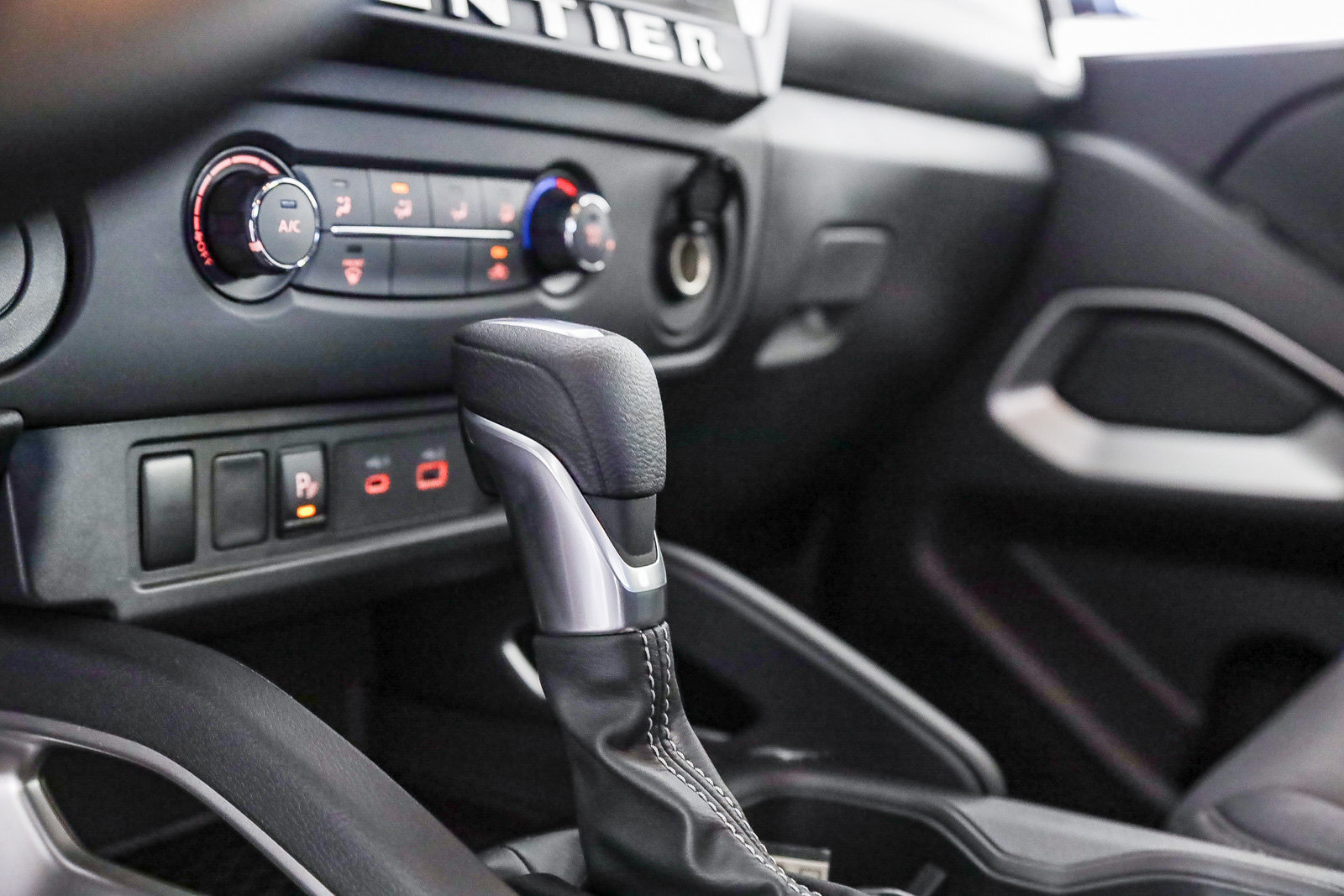New 2025 Nissan Frontier SV RWD image 23