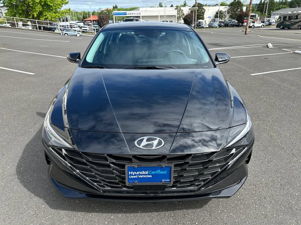 Certified 2023 Hyundai Elantra Limited FWD image 9