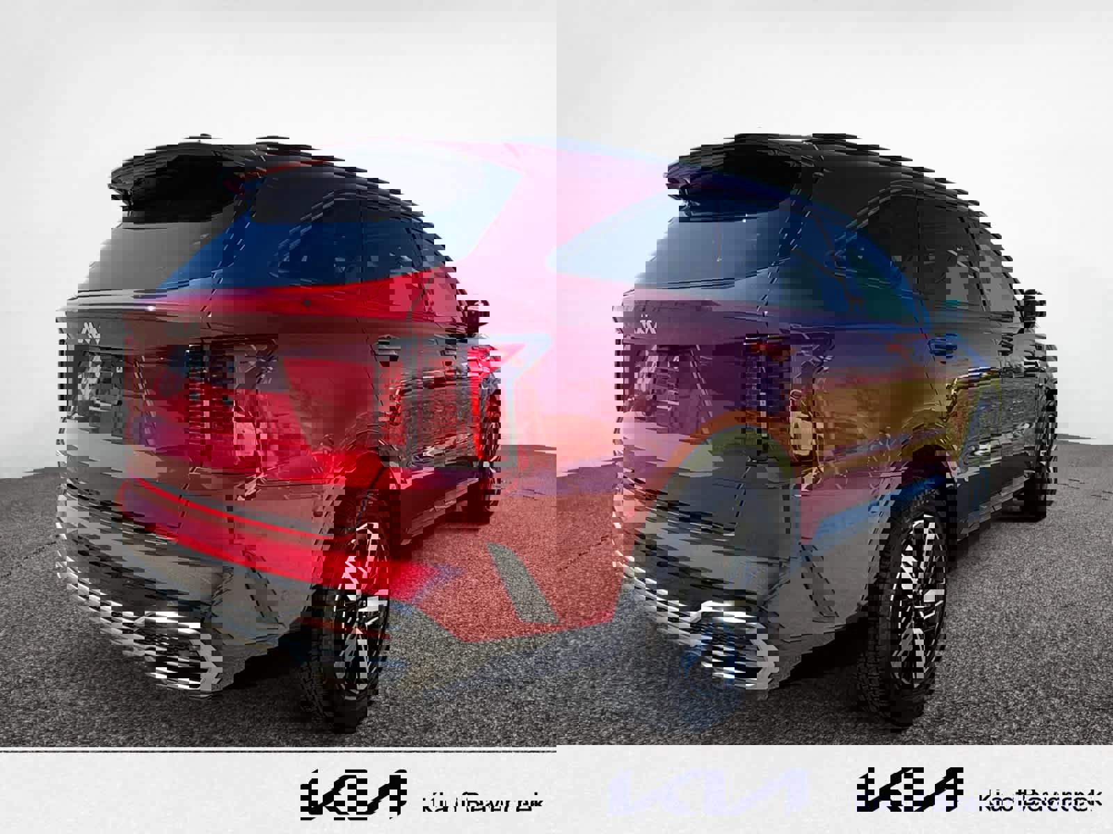 Used 2023 Kia Sorento S w/ Panoramic Sunroof Package image 5