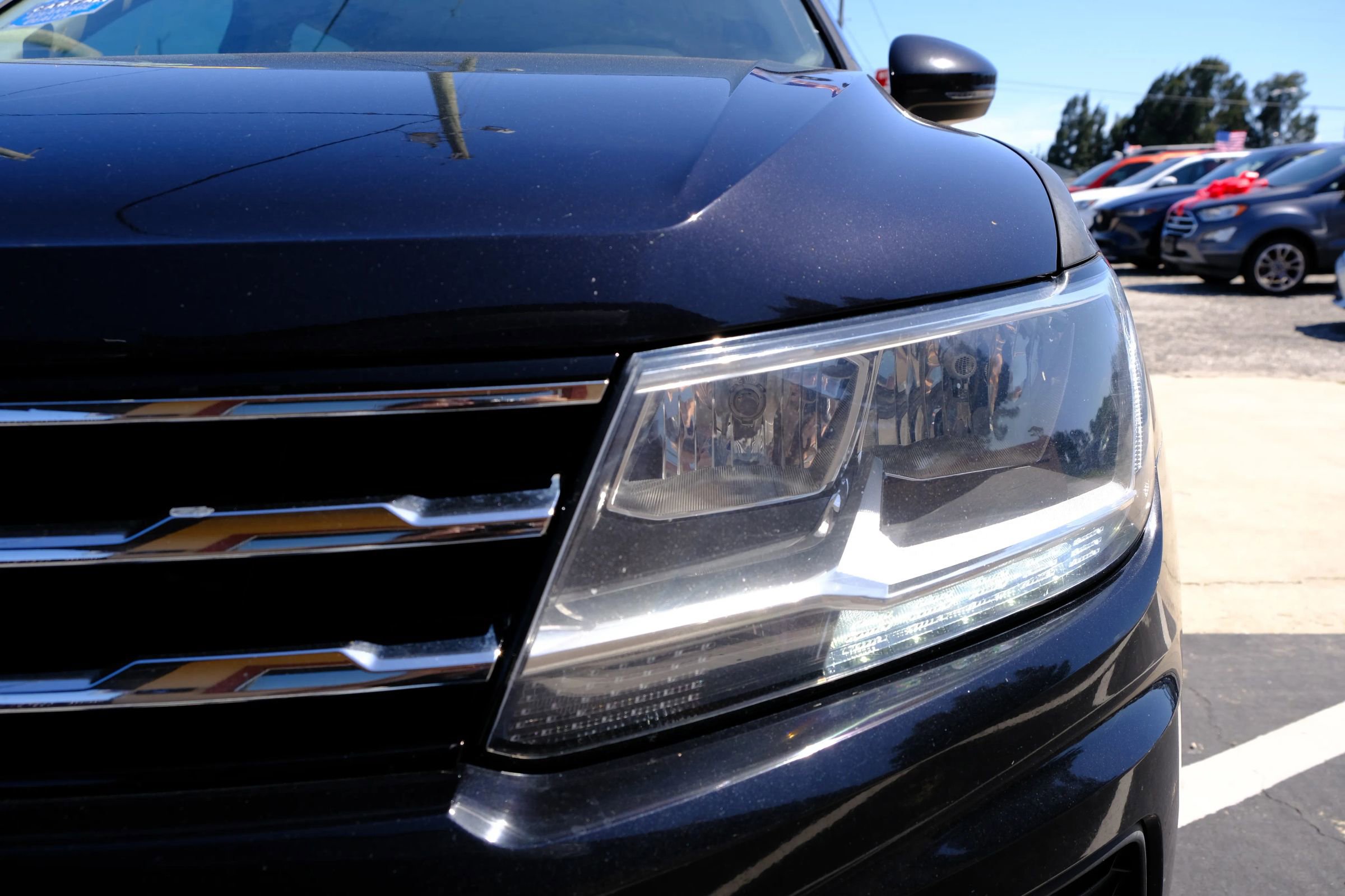 Used 2018 Volkswagen Tiguan SE FWD image 10