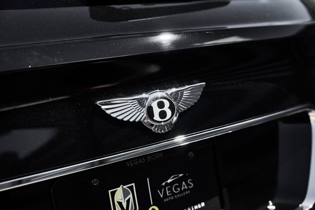 Used 2017 Bentley Bentayga AWD/4WD image 10