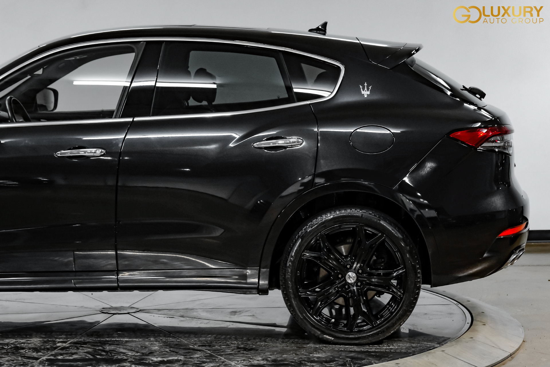 Used 2023 Maserati Levante GT AWD/4WD image 15