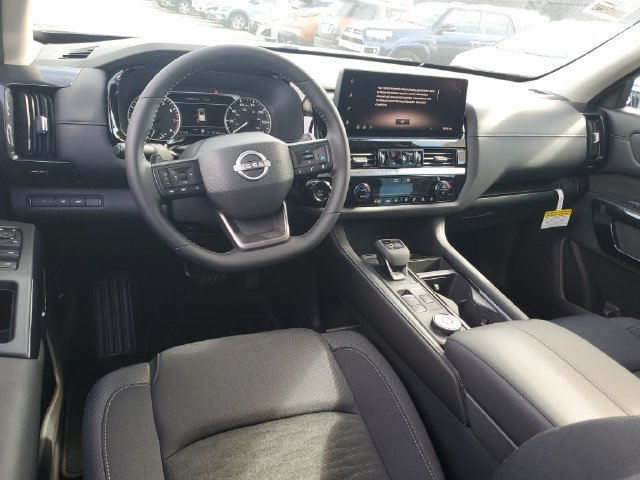 New 2026 Nissan Pathfinder SV w/ Cargo Package AWD/4WD image 13