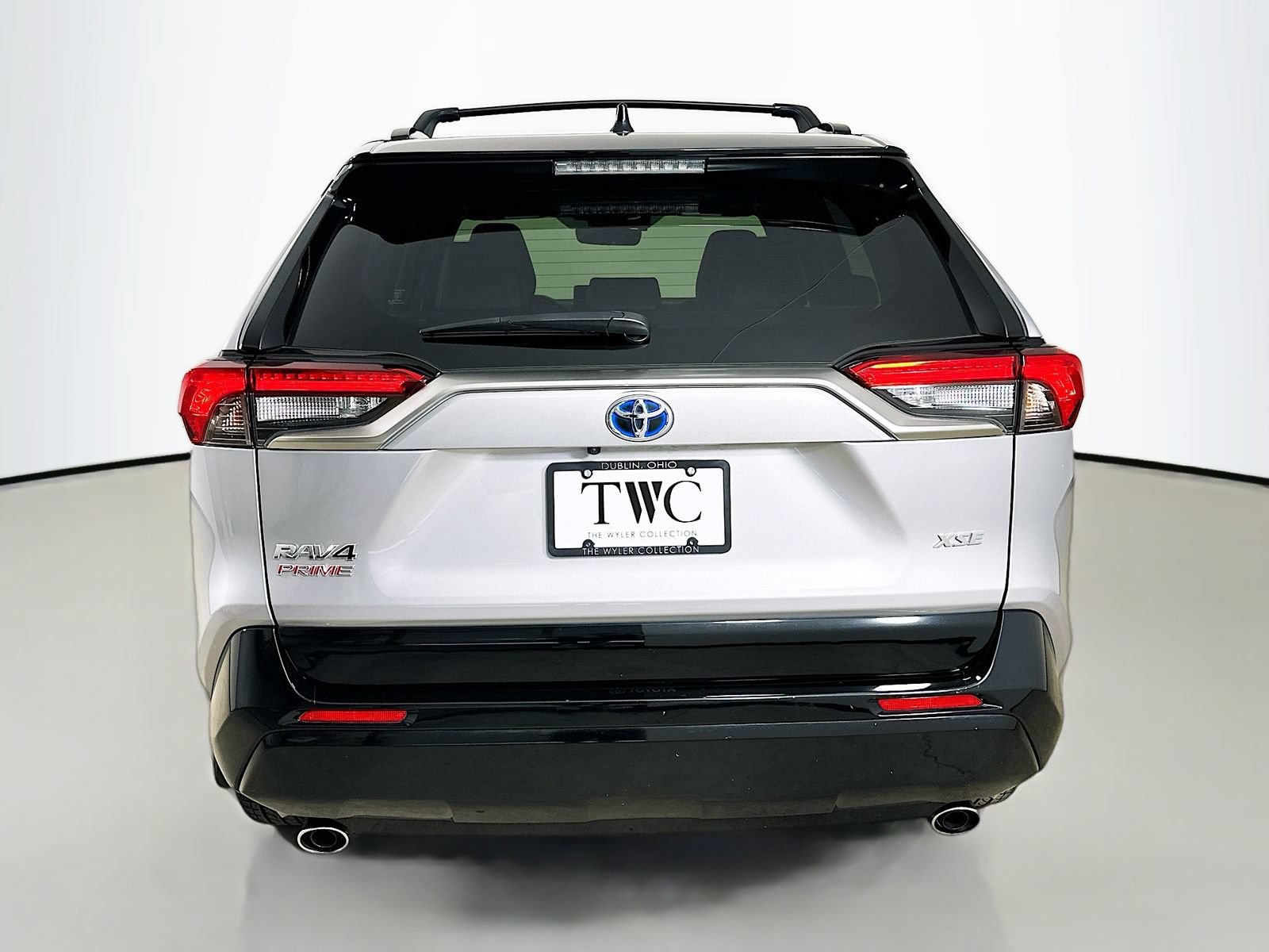 Used 2024 Toyota RAV4 XSE w/ Weather Package AWD/4WD image 6
