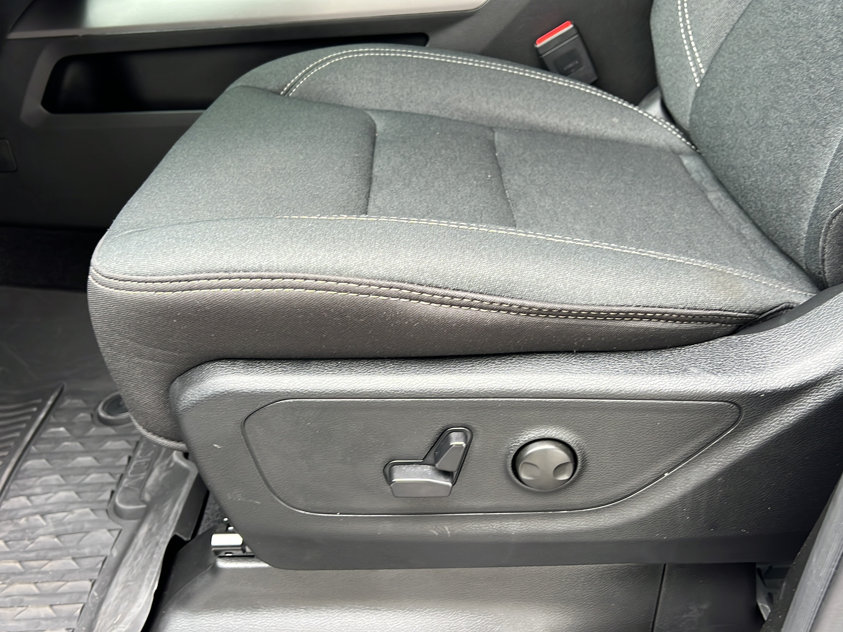 Used 2026 RAM 1500 Big Horn AWD/4WD image 16