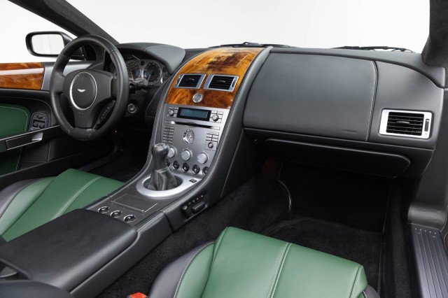 Used 2007 Aston Martin DB9 Volante image 2