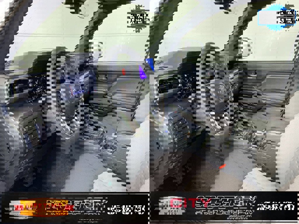 Used 2025 Toyota Tacoma TRD Off-Road image 11