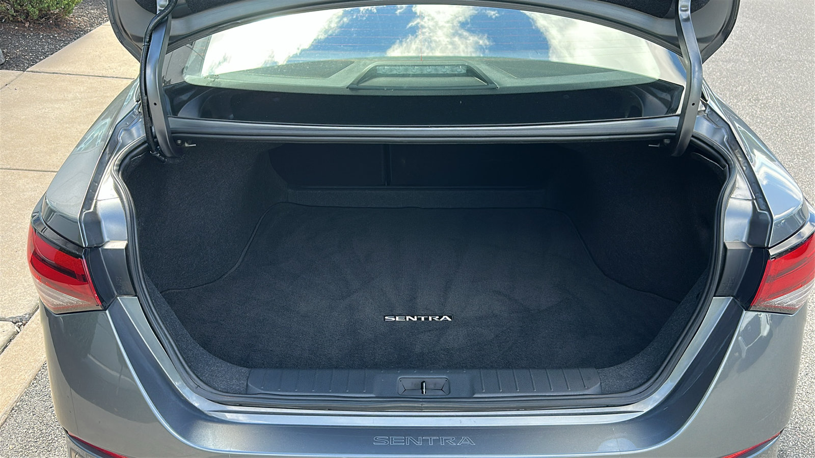 Certified 2024 Nissan Sentra S FWD image 6
