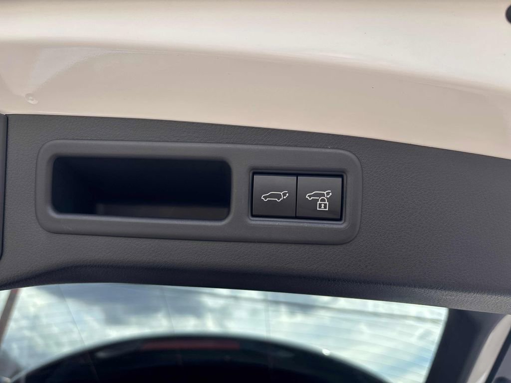 Used 2024 Lexus RX 500h F Sport w/ Convenience Package image 27