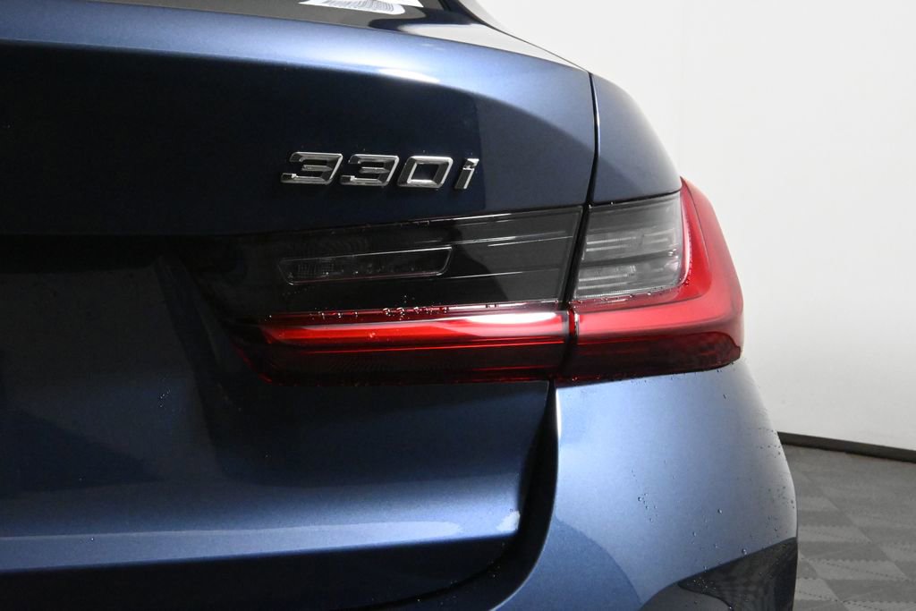 Used 2026 BMW 330i xDrive Sedan w/ Convenience Package image 13