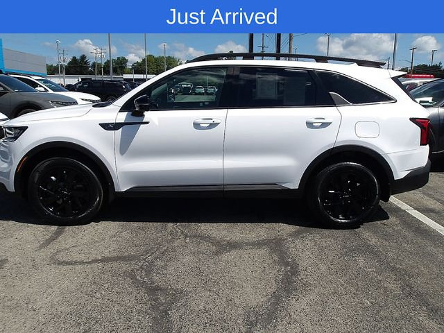 Used 2023 Kia Sorento S w/ Panoramic Sunroof Package AWD/4WD image 4