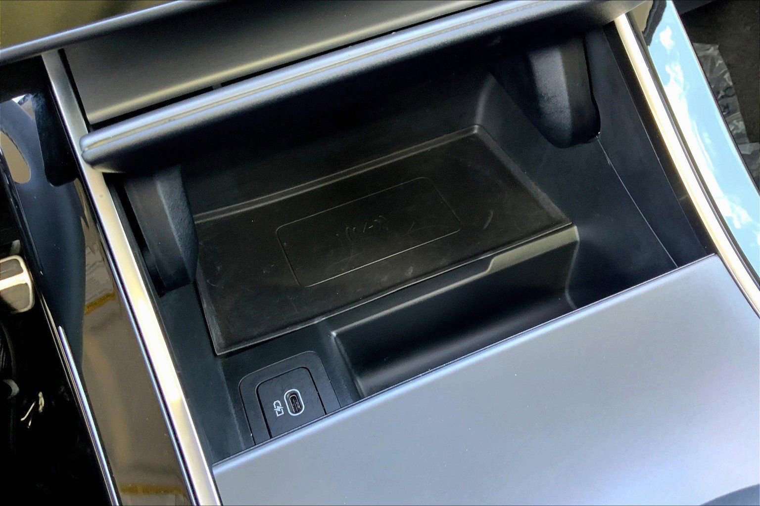 Used 2024 Land Rover Range Rover Evoque Dynamic SE image 34