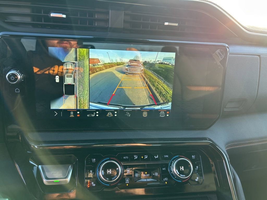 Used 2025 GMC Sierra 1500 AT4 image 8