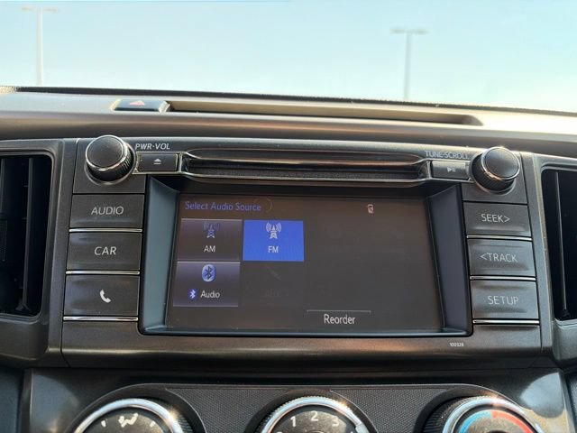 Used 2014 Toyota RAV4 LE AWD/4WD image 25