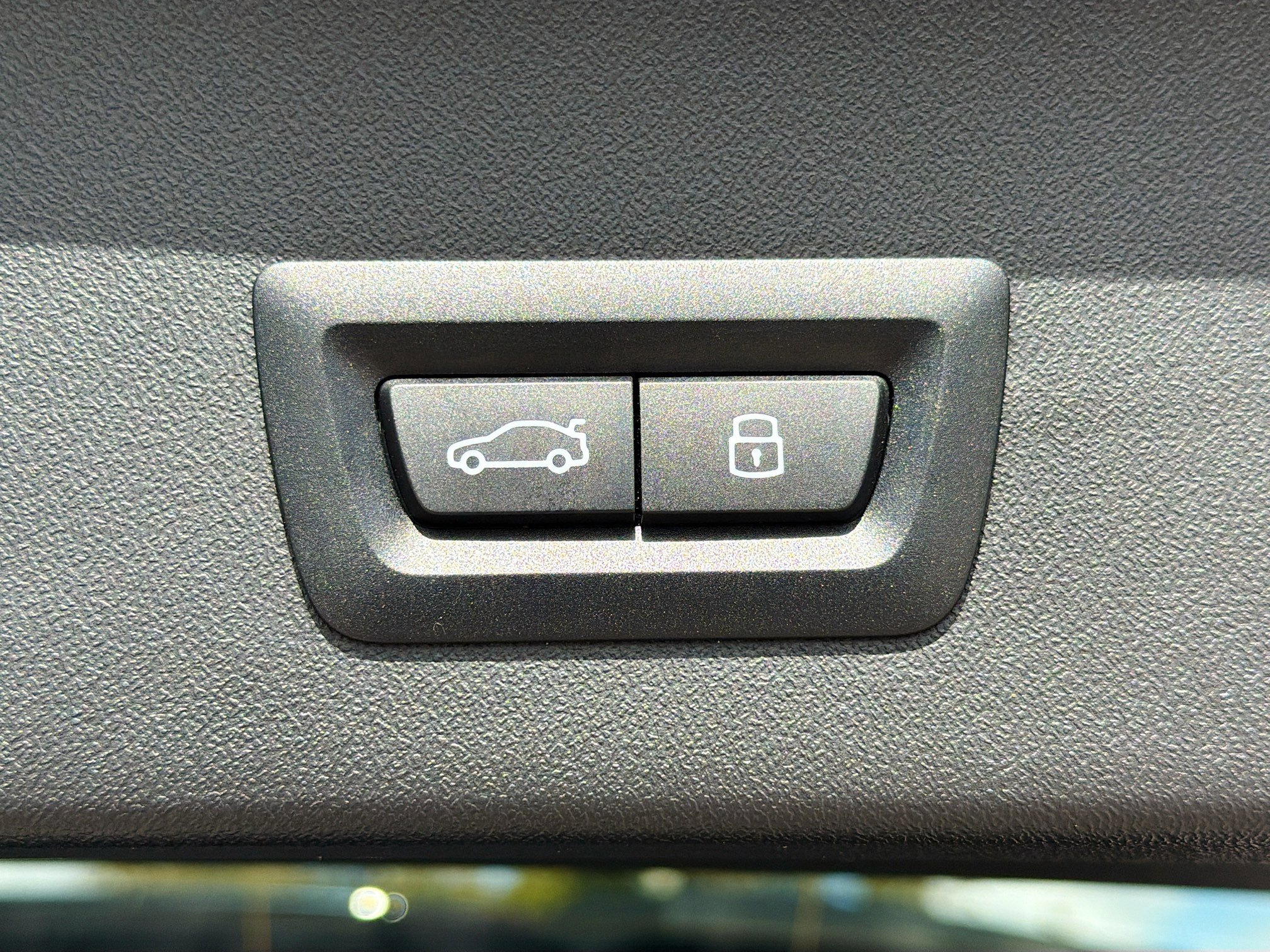 Used 2025 BMW X3 xDrive30i w/ Premium Package image 13