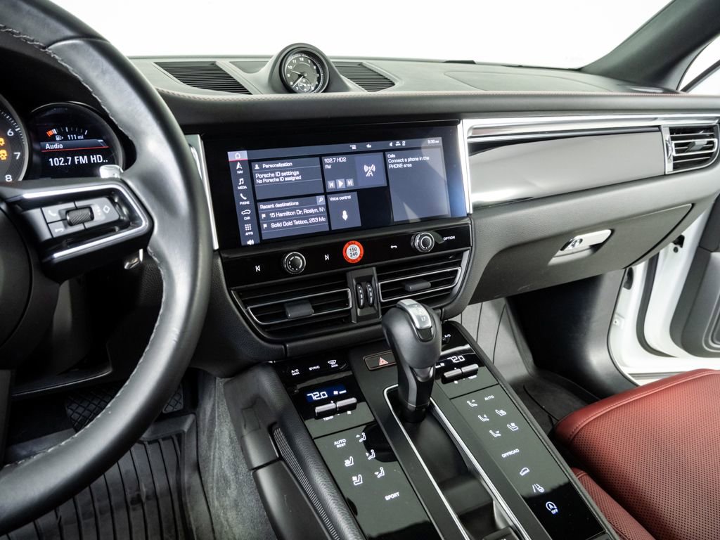 Certified 2023 Porsche Macan Turbo image 13