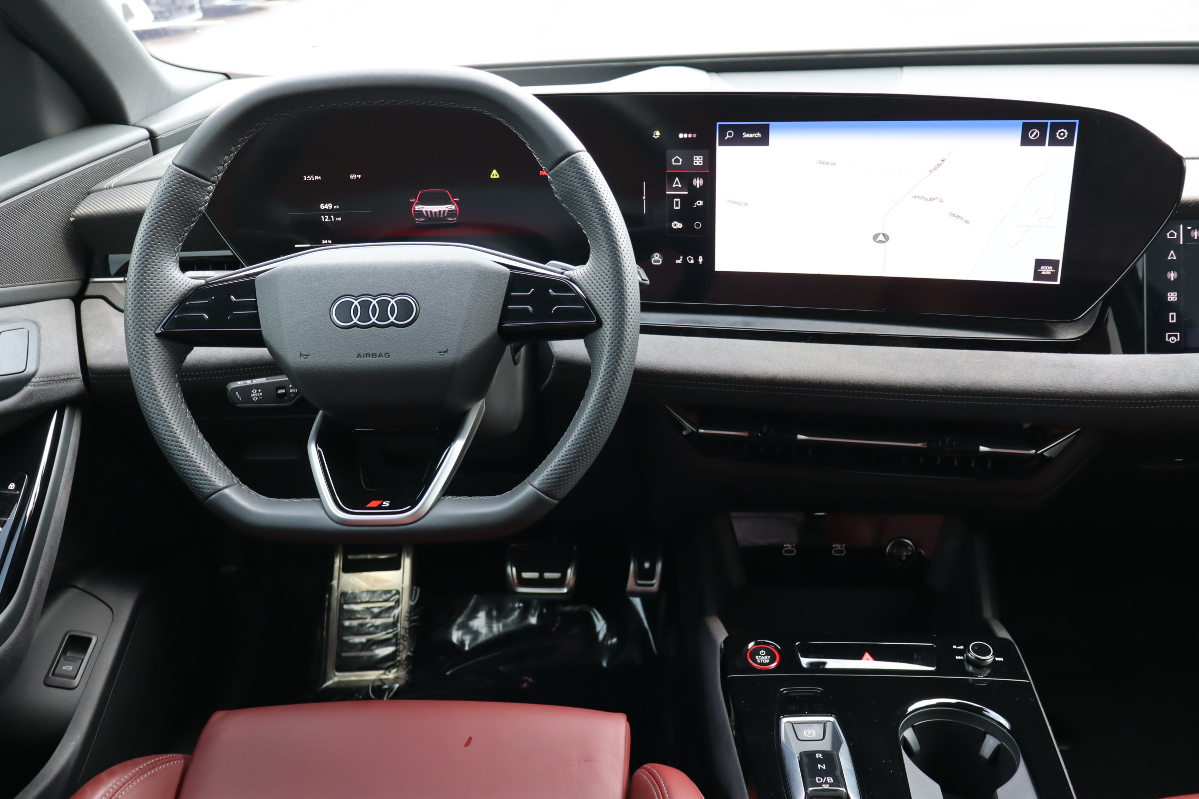Used 2025 Audi SQ6 e-tron Prestige w/ 21" Black Optic Wheel Package AWD/4WD image 15