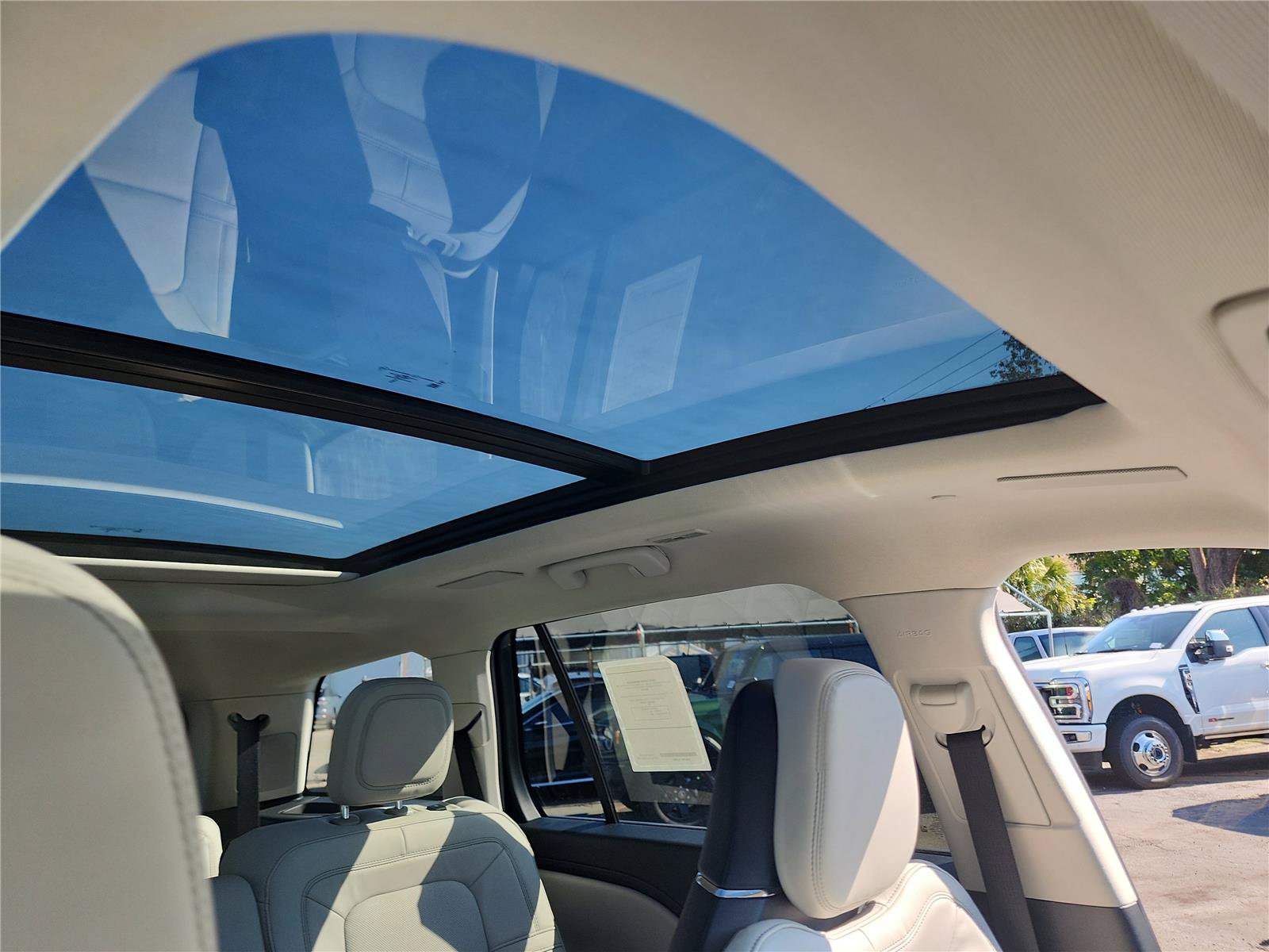 New 2026 Lincoln Aviator Reserve w/ Luxury Package RWD image 32