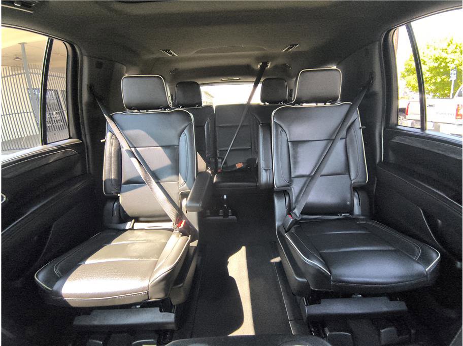 Used 2021 GMC Yukon XL SLT w/ SLT Luxury Plus Package RWD image 7