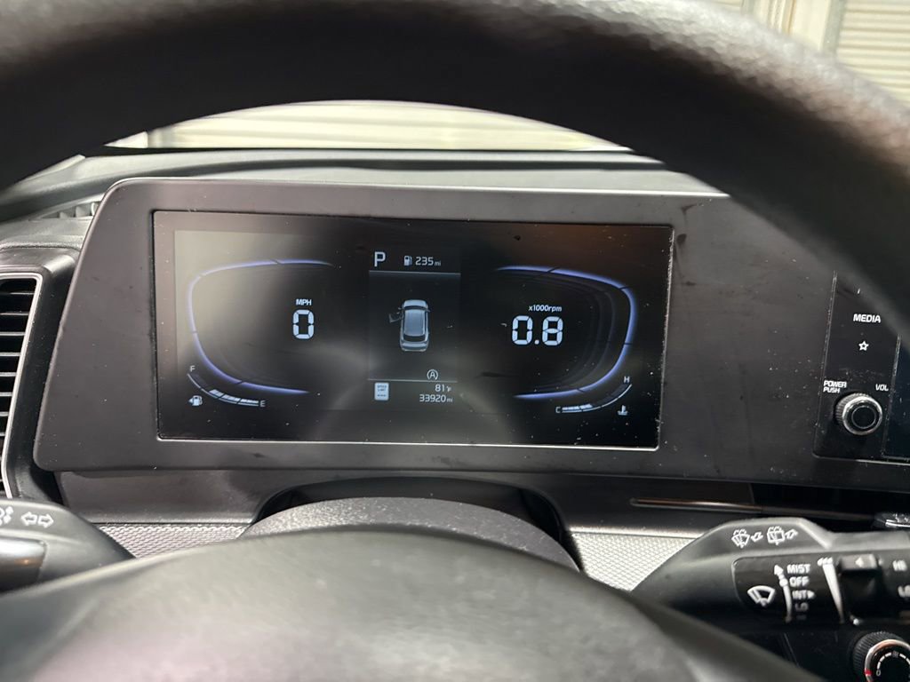 Used 2025 Kia Sportage LX image 26