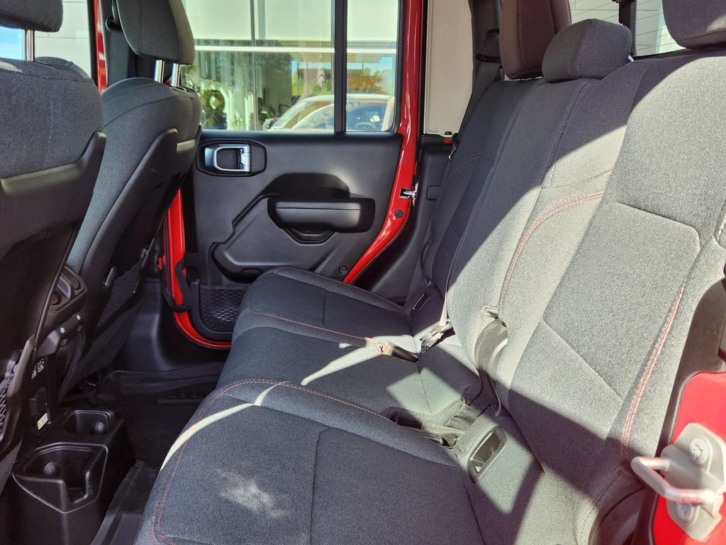Used 2024 Jeep Gladiator Rubicon w/ Convenience Group AWD/4WD image 12