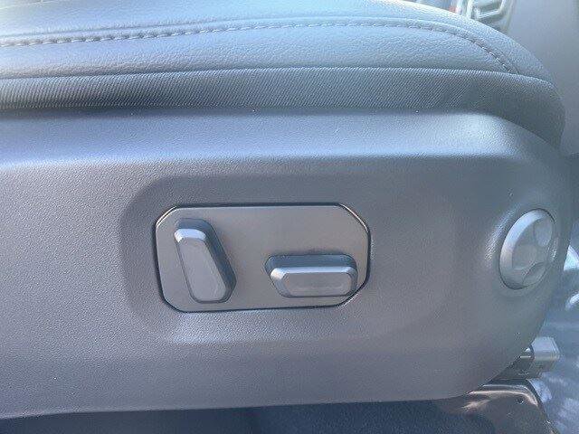 New 2025 Jeep Wrangler Sahara image 14